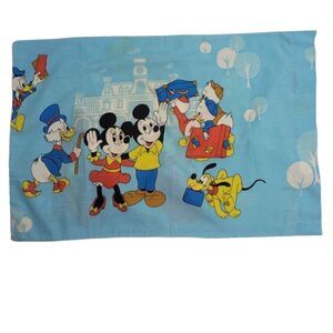 VINTAGE 70s pillow case Disney Mickey and Minnie‎ Mouse vacation and knight